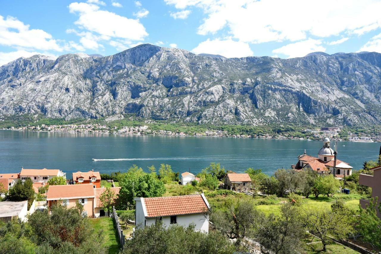 Apartments Krivokapic Prcanj With Bay View Cattaro Esterno foto